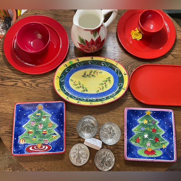 2 Square Christmas Plates for Santa’s Cookies - Picture 5 of 6